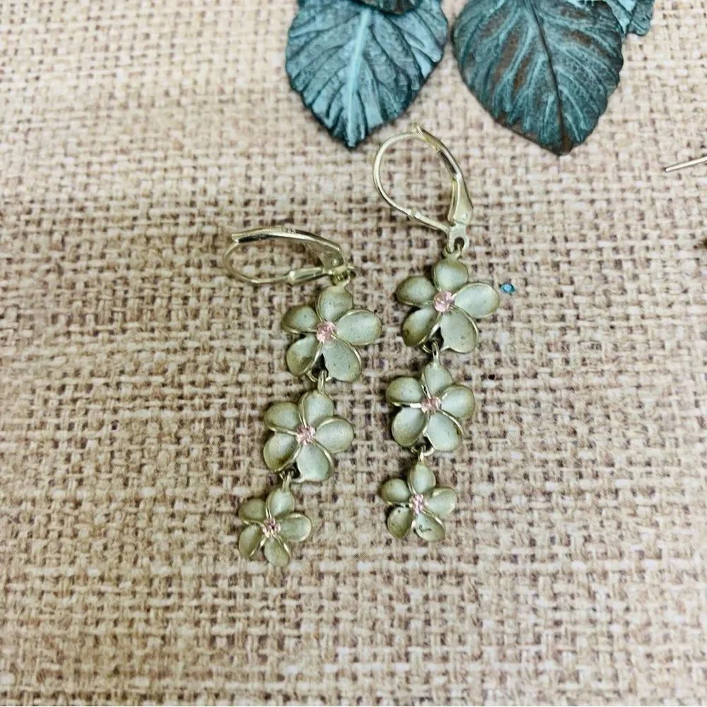 Earring Bundle - Picture 6 of 6